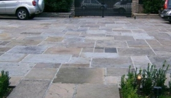 How to find the right natural stone paving for your driveway